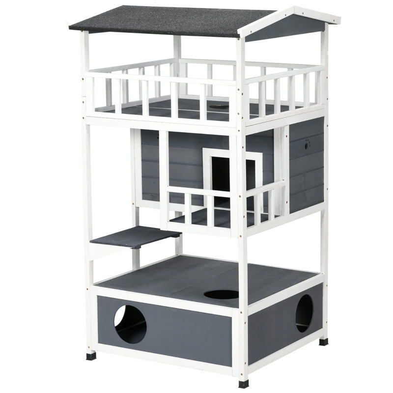 Joli chat extérieur en bois gris