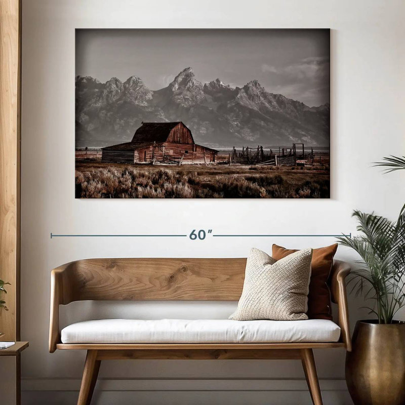 John Moutlon Barn, H 34 po x l 51 po