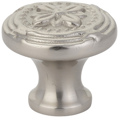Oversized Ribbon and Reed 1 1/4" Diameter Mushroom Knob