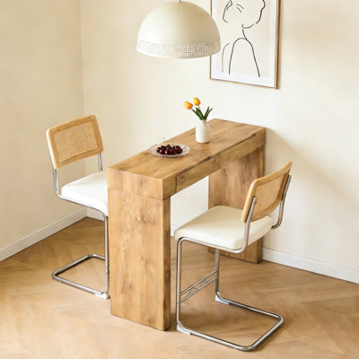 Combinaison de chaise de bar en cuir PU blanc 2 pièces avec table à grain de bois, 2 sièges, grain de table naturel, sièges moelleux, fonction de tiroir lisse, rangement pratique, processus d'assemblage simple et siège blanc