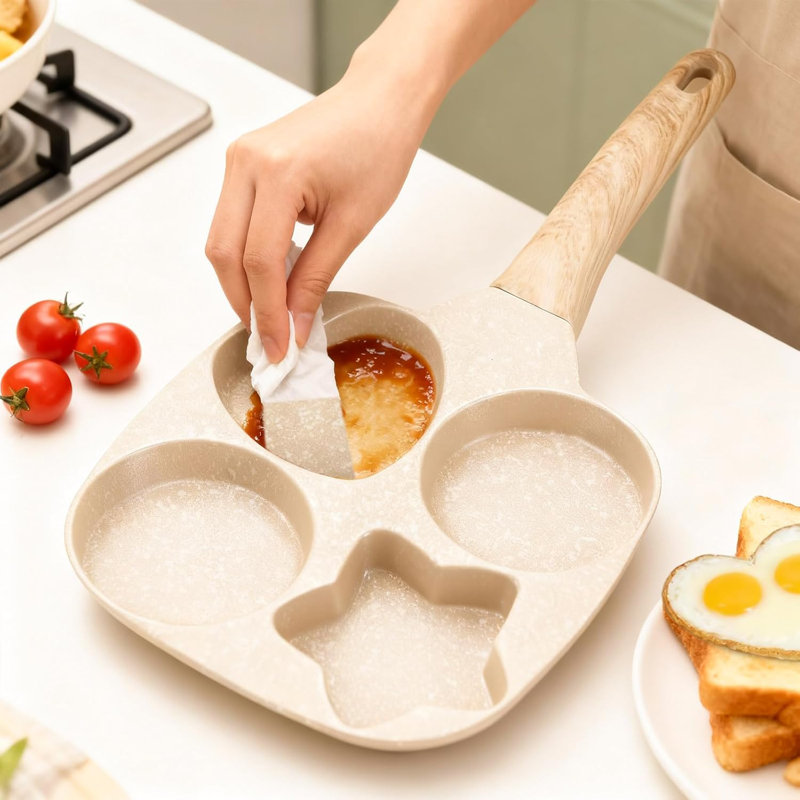 Poêle à frire avec œuf, poêle à déjeuner antiadhésive de 4 tasses avec poignée résistante à la chaleur, beige