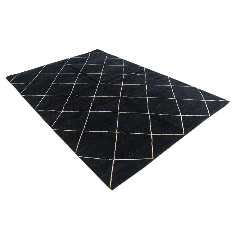 Oavia Black Rug