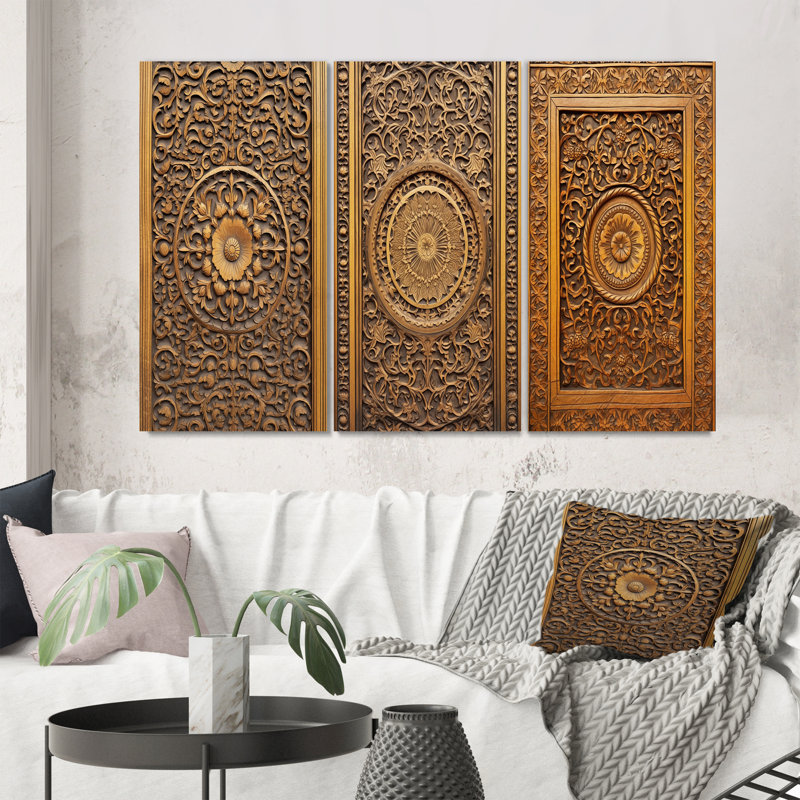 "Vieille porte en bois sculpté", 3 pièces sur toile, Encadré naturel, H 40 po x l 60 po