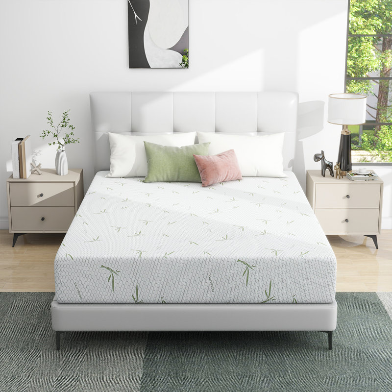 Matelas en mousse viscoélastique gélifiée Fairbury, Grand lit, 10"