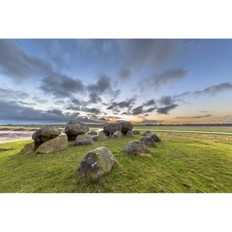 Gove Tomb Structure - Wrapped Canvas Print, 51cm H x 76cm W x 3.8cm D