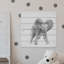 «Aliya Playful Elephant Print» sur bois blanc-1602093565