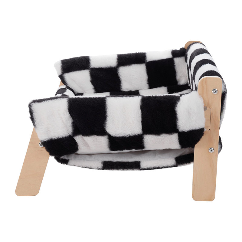Geometric Faux Fur Pet Bed