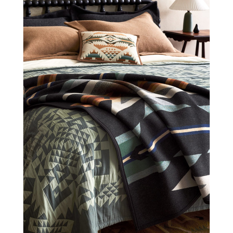 Pendleton Wyeth Trail Oxford Blanket, Queen