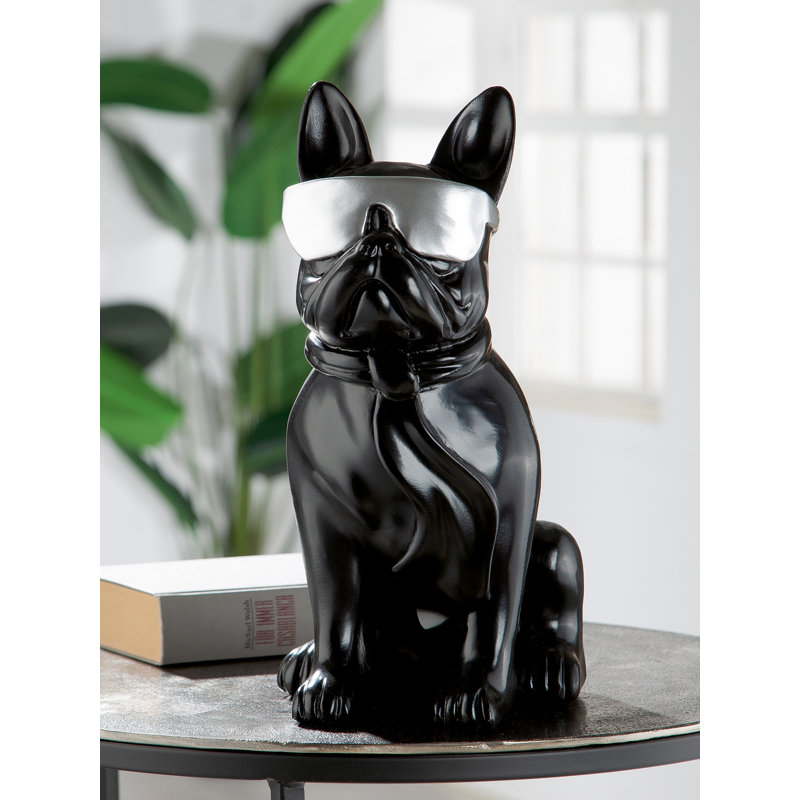 Husted Figurine, Black
