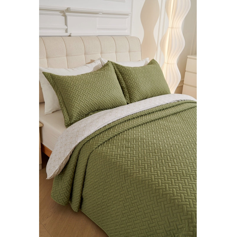 Jade Modern & Contemporary Geometric Shapes Coverlet, Queen Coverlet/Bedspread + 2 Queen Shams