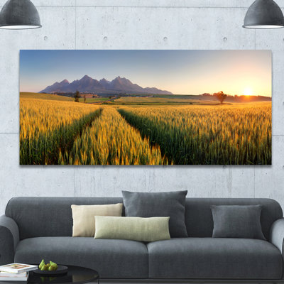 «Path in the Wheat Field», reproduction de photo sur toile tendue encadrée