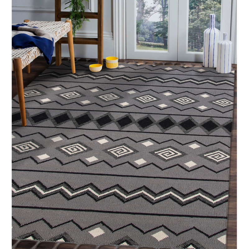Gray Geometric Flat Woven Wool Rectangular Area Rug 2' x 3'