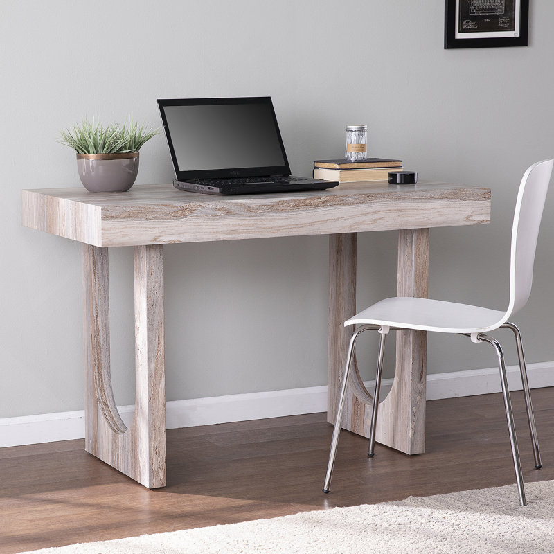 Bureau d'écriture en faux marbre