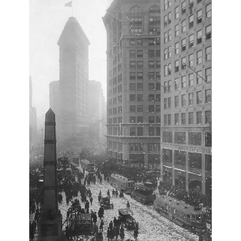 New York City Flatiron Building - 1919, H 24 po x l 18 po