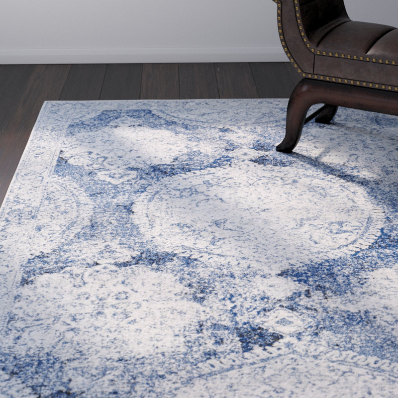 Adelia Oriental Indoor Rug, Rectangle 2'7" x 7'3"