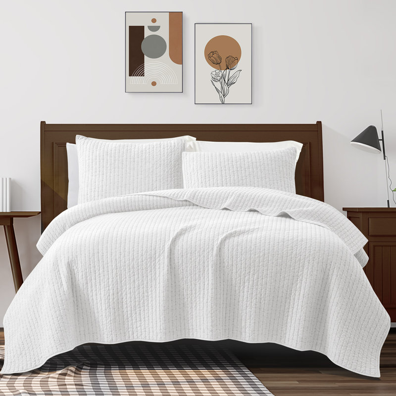 King White Cotton Reversible Quilt Set