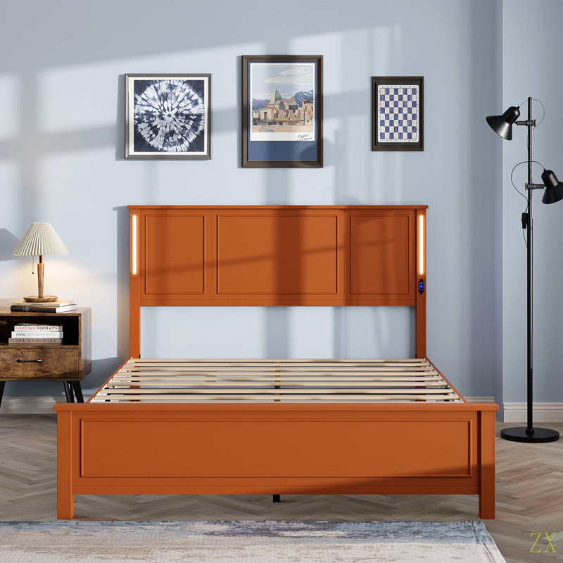 Base de lit pour grand lit, base de lit plateforme avec tête et pied de lit en bois, station de charge et lumières DEL, 12 lattes de bois, aucun sommier nécessaire