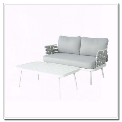 Causeuse et table en acier