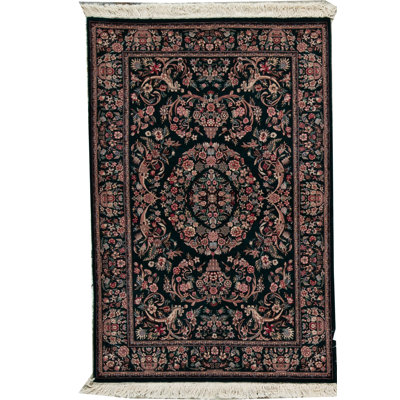 Shah Wool Oriental Indoor Rug