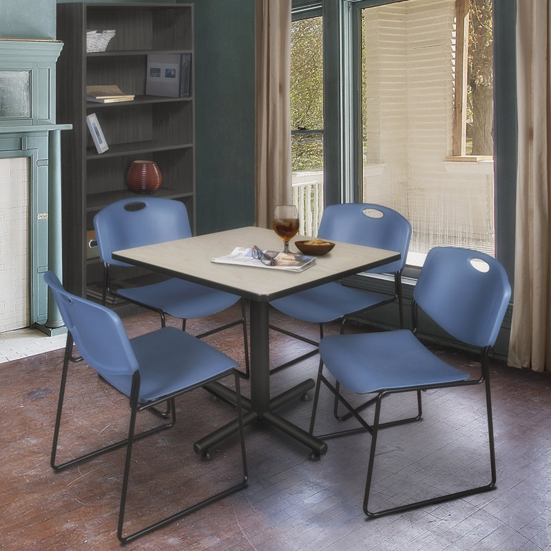 Nicklas square break room table, 4 Zeng stacking chairs, Érable, Bleu