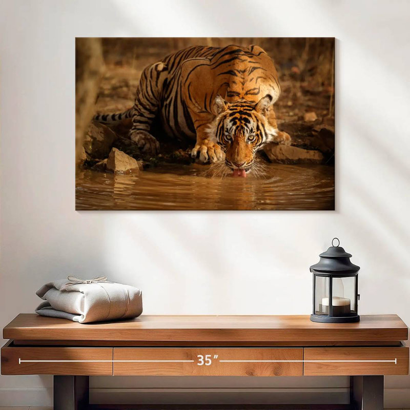 Brampt buvant un tigre sauvage, H 16 po x l 24 po