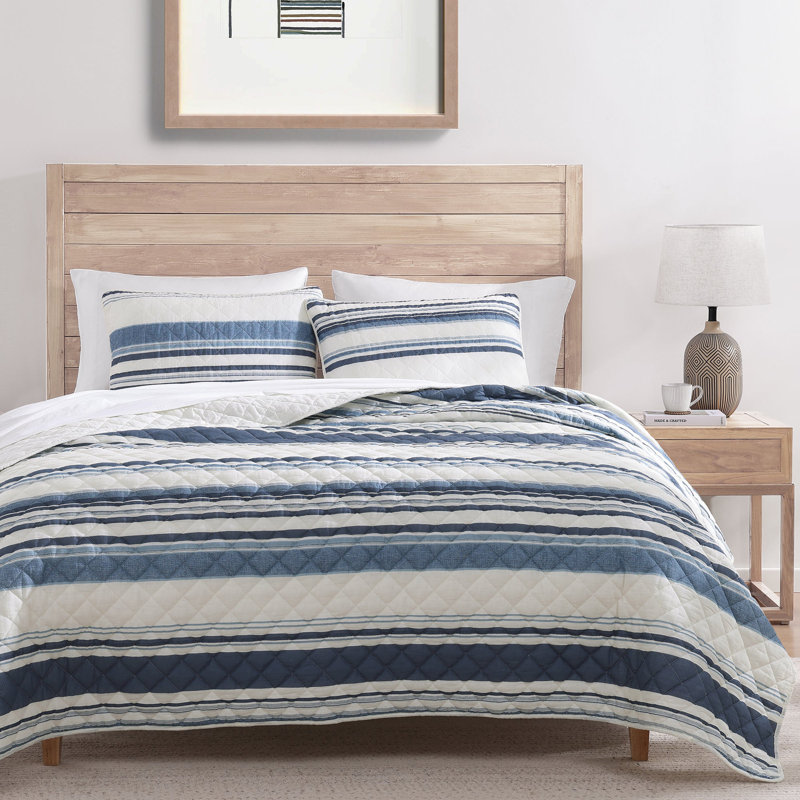 Mystic Stripe Cotton Gauze Shabby Elegance Casual Modern Rustic Lightweight Quilt Set with Pillow Shams, Blue