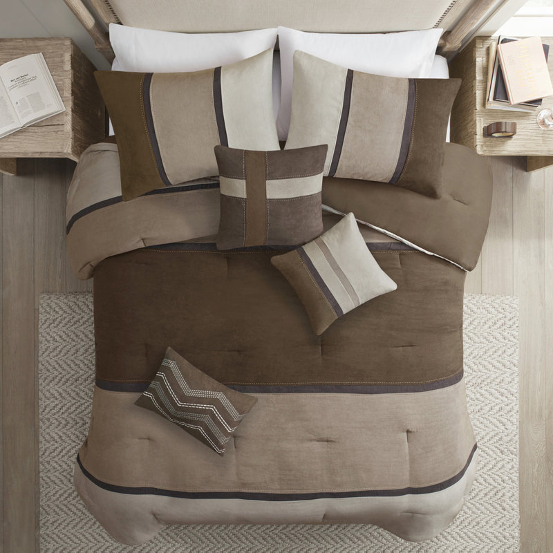 Édredon en faux suède très grand - brun avec coussins décoratifs carrés et revers 7 pièces, Brown