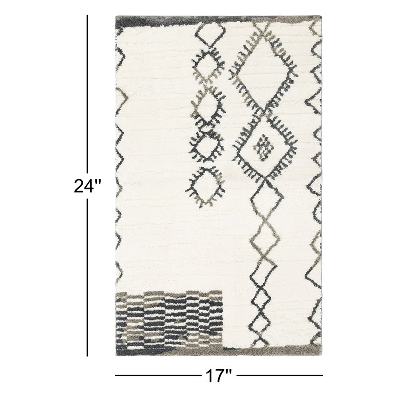 Kaylee Sahara Boho Stain/Fade Resistant Non-Slip Machine Washable Gray/Ivory Bath Rug, 17" W x 24" L