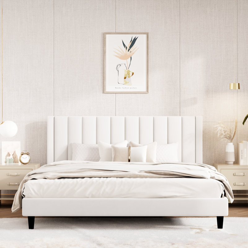 Lit plateforme tapissier avec velours et tête de lit rayée Stauton, Très grand, Blanc