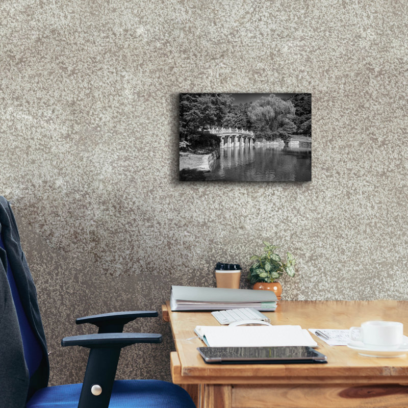 «The Koi Pond At Hyeonchungsa Shrine» par Rick Berk, art mural sur toile, H 12 po x l 18 po x P 0,75 po