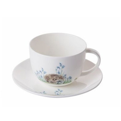 Tasse à thé et soucoupe