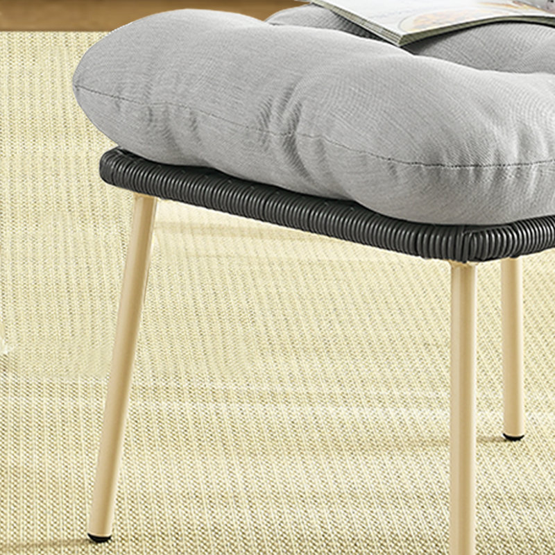 Repose-pieds d'extérieur avec coussin Azuredee, Gris clair