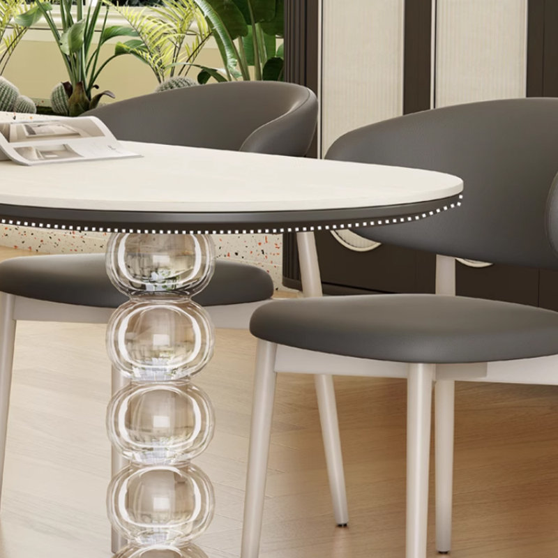 Chaises de salle à manger modernes et minimalistes