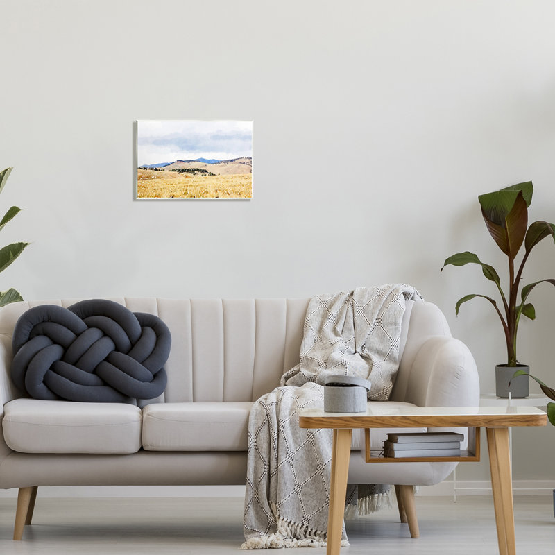 «Grassy Plateau» par Emily Navas, H 10 po x l 15 po x P 0,5 po, Bois