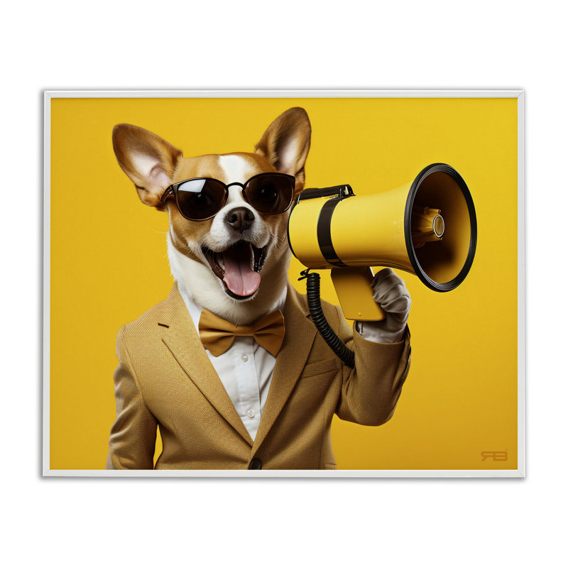 Chien avec mégaphone jaune, estampe numérique par Roozbeh Bahramali, Giclée encadrée blanc bord de mer, H 11 po x l 14 po