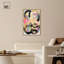 "Tout le monde embrasse", art mural rétro moderne par Art Remedy-102548225-102548218