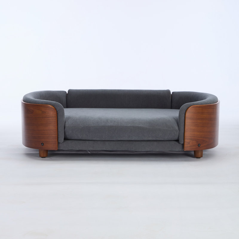 Lit pour chien surélevé de style scandinave avec pattes en bois massif et dossier en bois courbé, coussin en velours