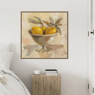 «Fruits in Old Bowl I» par Silvia Vassileva, reproduction d'art sur toile encadrée