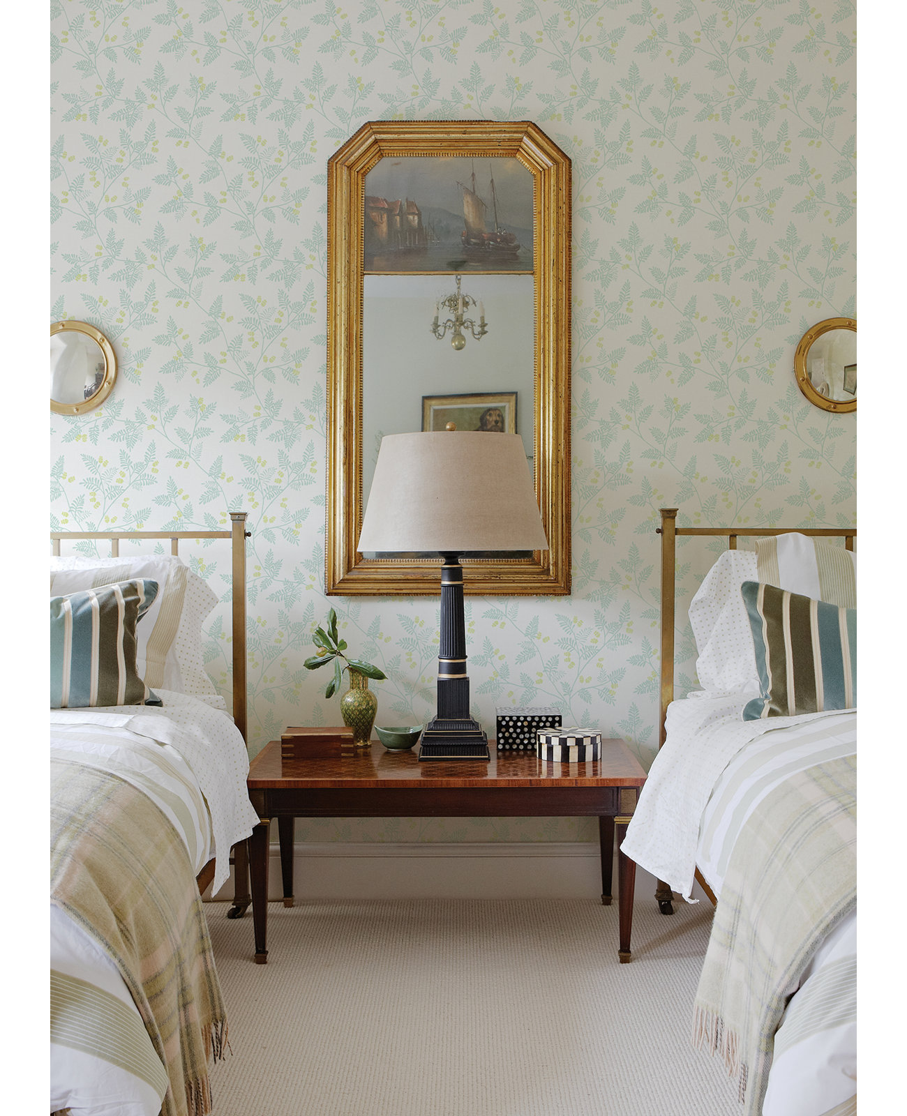 Dowlin Graphics Wallpaper, Seafoam