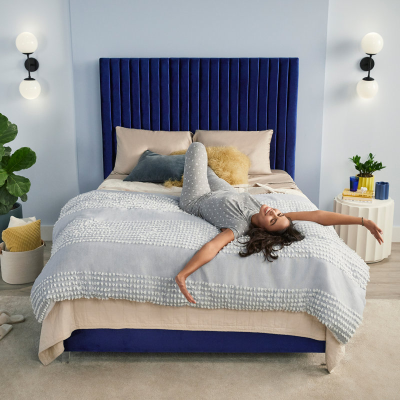 Matelas ferme à plateau serré 10,5 po Serta, Simple