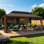 Pavillon de jardin en aluminium 12 po x 20 pi avec toit double en acier galvanisé, moustiquaire, rideaux d'intimité et crochets de plafond - Pavillon de jardin d'extérieur en grain de bois pour patio, terrasse et cour arrière