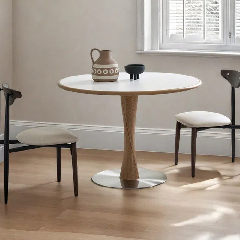 Medieval-style round dining table, White