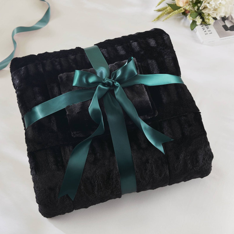 Luxueux confort douillet en fausse fourrure chic pour chambre à coucher