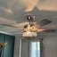 Ventilateur de plafond moderne de 52 po en nickel avec cage, kit d'éclairage et télécommande, pales double face, moteur CC réversible à 6 vitesses, tiges de suspension de 6 po/10 po, minuterie