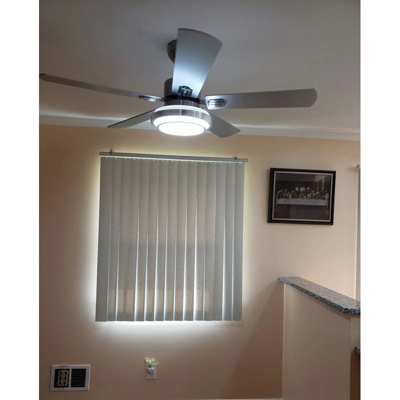 Ventilateur de plafond standard à 5 pales à DEL avec télécommande et ensemble d'éclairage inclus, Acier inoxydable