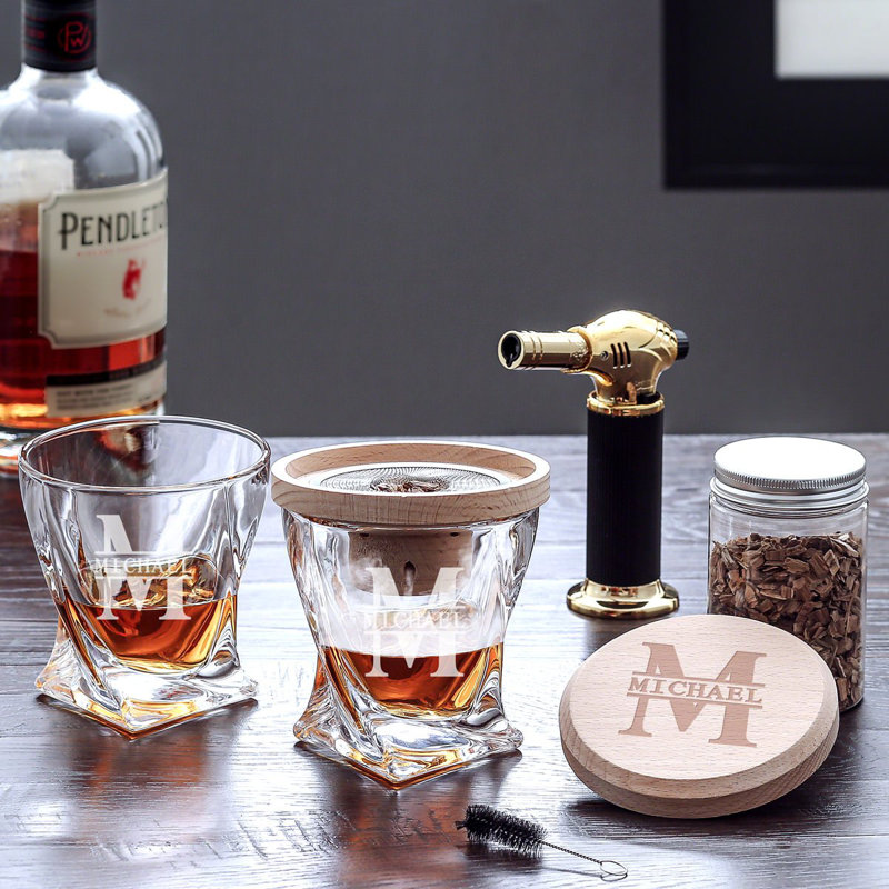 Ensemble de fumoir 7 pièces Oakmont Bourbon avec deux verres Oakmont, Oui