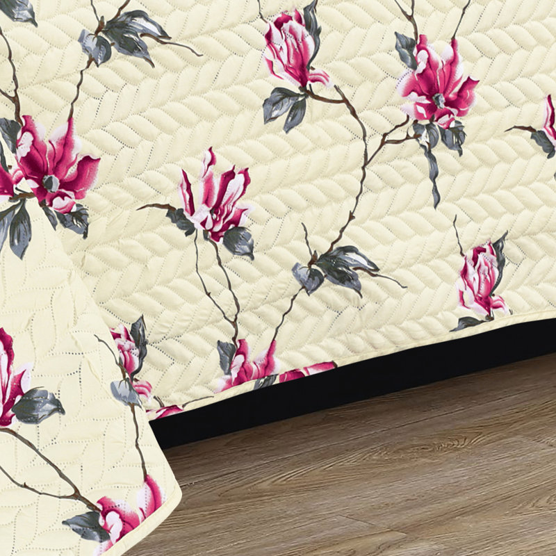 Ensemble de courtepointe en microfibre crème / rose Ilyse 3 pièces, Courtepointe grand + 2 grandes taies décoratives