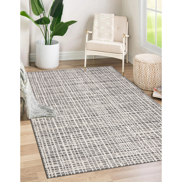 Antowine Polypropylene Indoor/Outdoor Rug