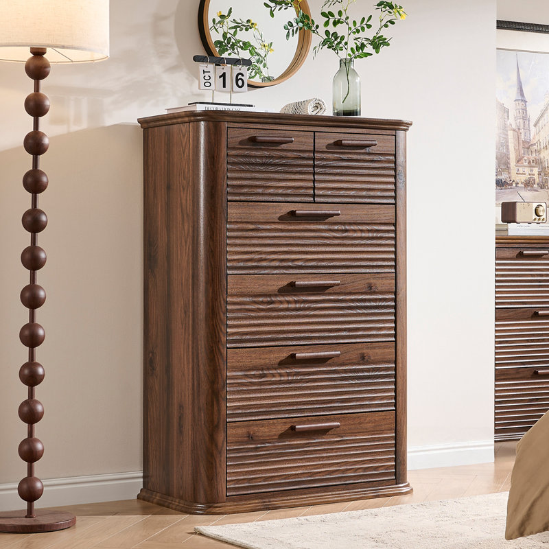 Accent chests with 6 drawers, Walnut