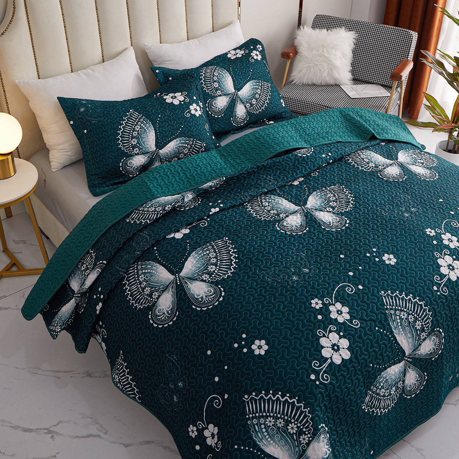 Kindred Home Butterfly Quilt Set Lightweight Soft Green Butterfly